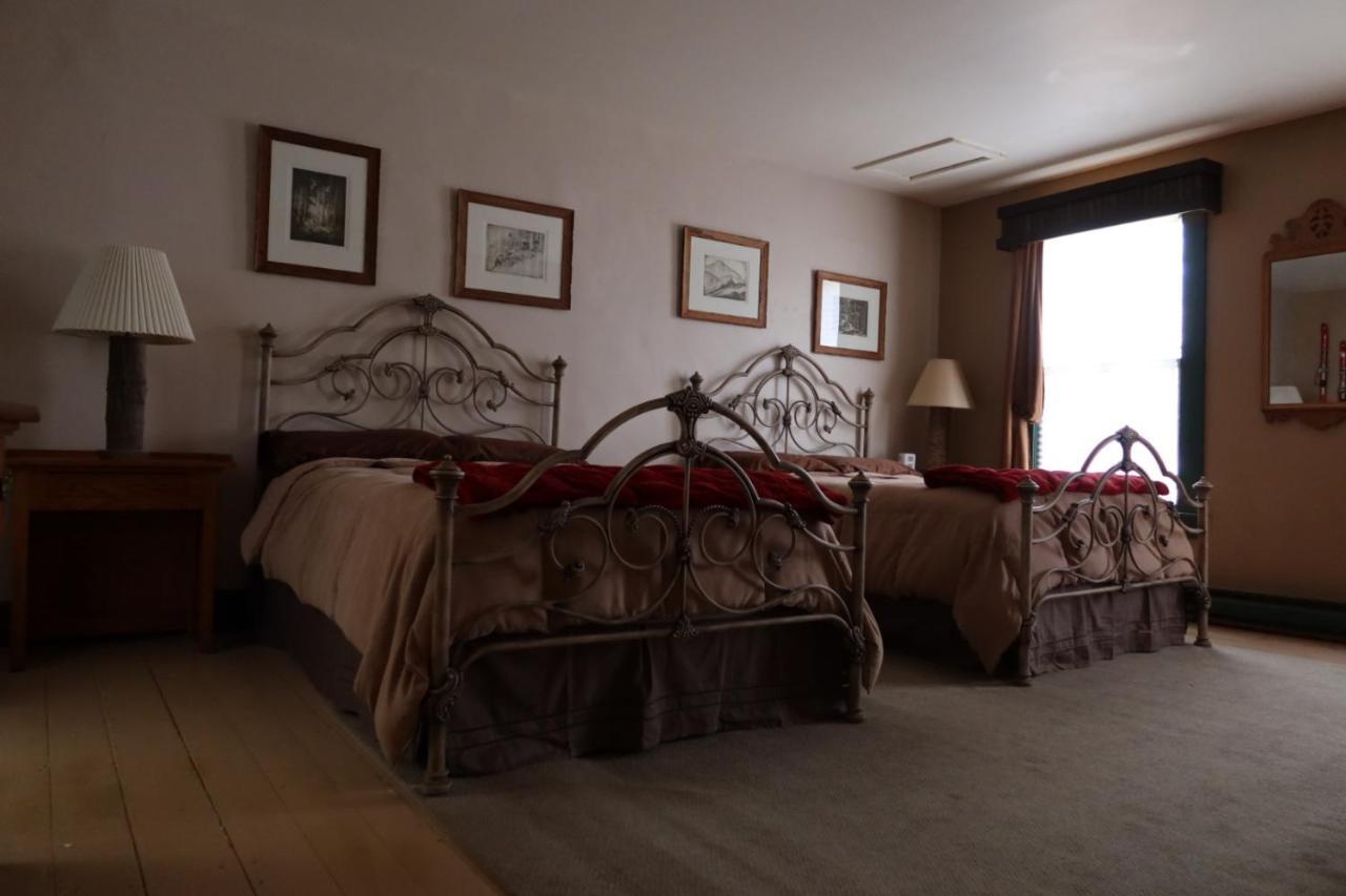 The Inn In Westport Экстерьер фото