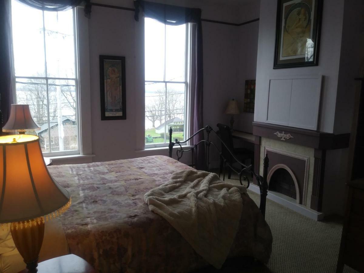 The Inn In Westport Экстерьер фото